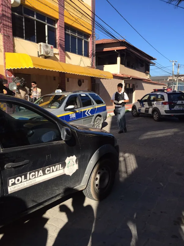 Taxista é esfaqueado após reagir a assalto em Vila Velha