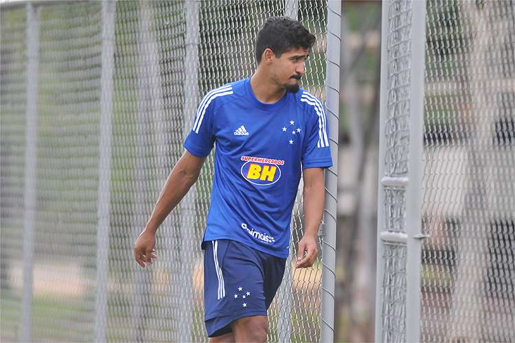 Zagueiro Ramon diz que Cruzeiro 'vai chegar forte' na Série B