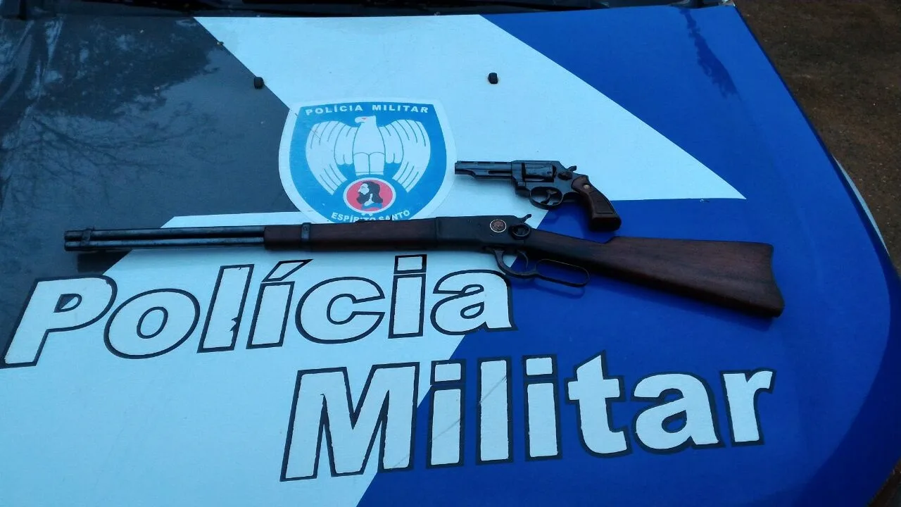 Armas e munição são apreendidas durante ação da polícia no interior de Mimoso do Sul