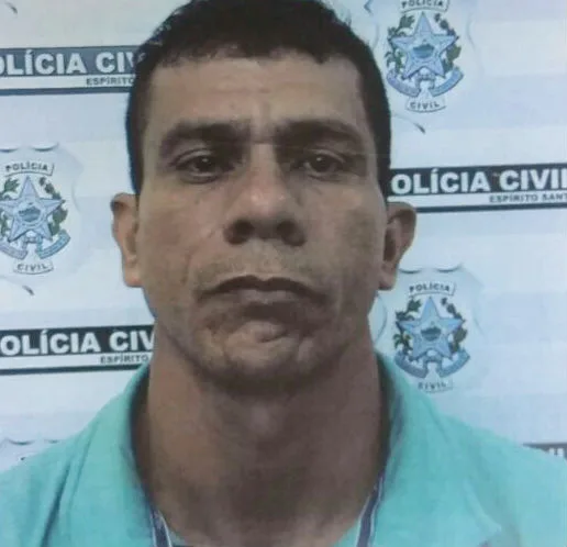 'Coroa' volta para a cadeia suspeito de cometer assassinato em Vitória