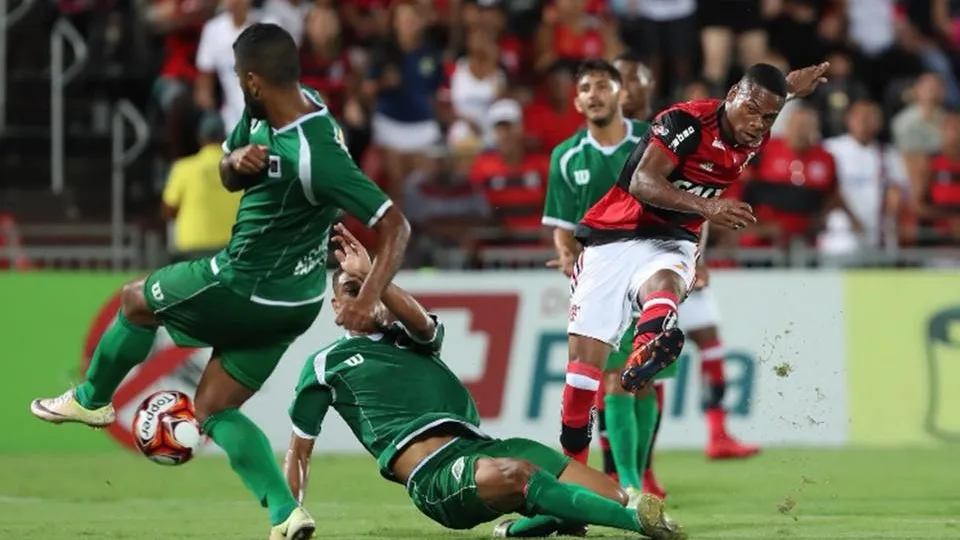 Flamengo ganha da Cabofriense e é o único time com 100% no Campeonato Carioca