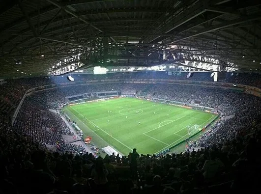 Palmeiras é multado por confusão de torcida com dirigentes do Flamengo