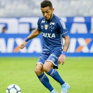 Após nova goleada, Mano festeja evolução do Cruzeiro: 'Vamos brigar pela vaga'