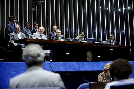 Impeachment: Senado volta a ouvir testemunhas nesta sexta-feira