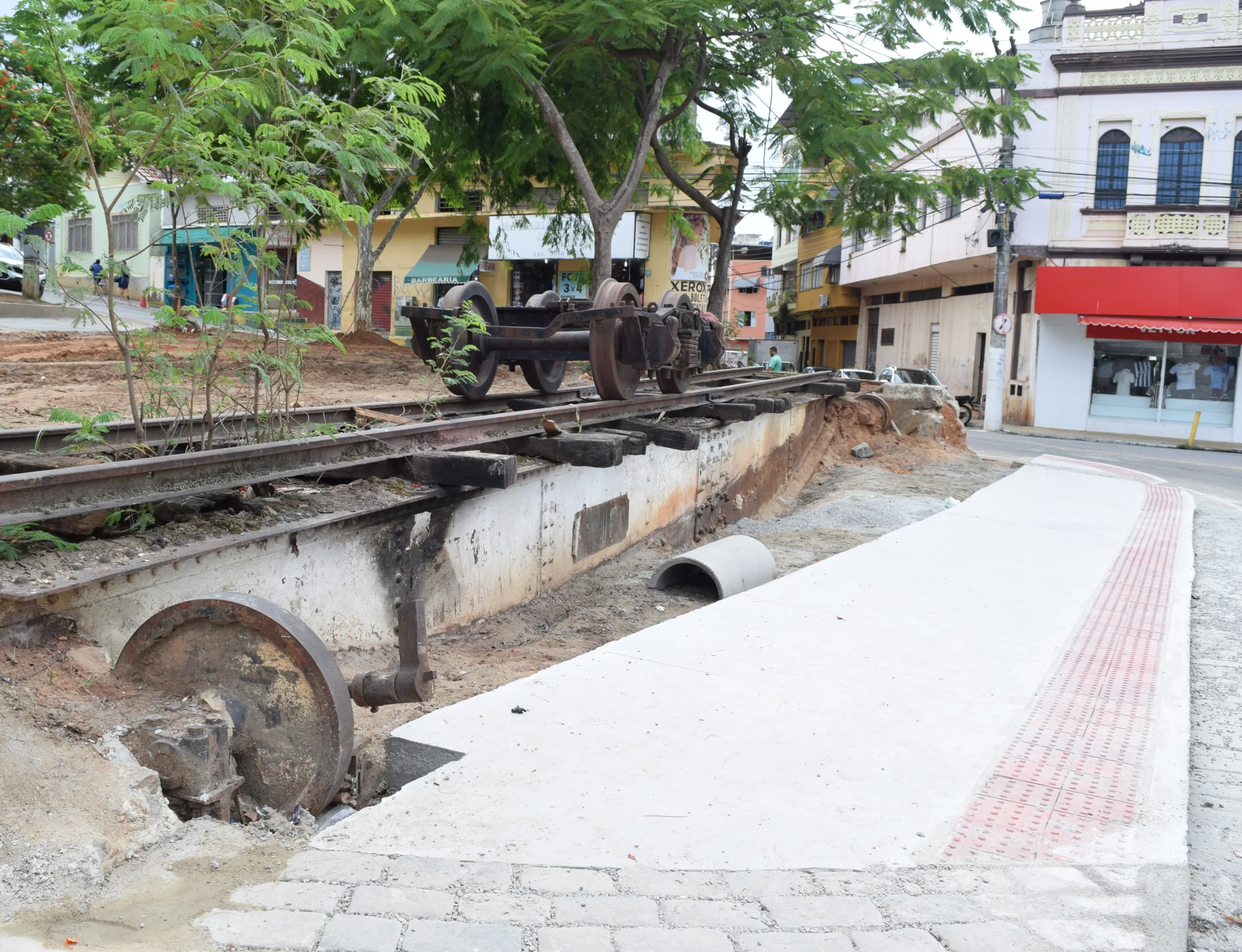 Praça Visconde de Matosinhos vai ganhar área inspirada em antiga ferrovia