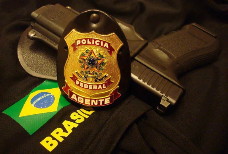 PF e Receita cumprem mandados no Espírito Santo em operação contra lavagem e evasão de dinheiro