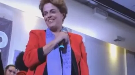 Isolada, Dilma participa de ato do Minha Casa Minha Vida na Grande São Paulo