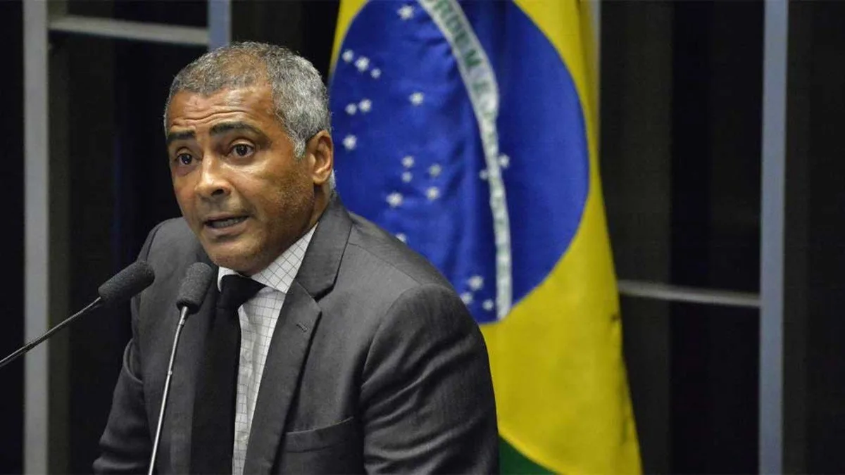 Romário tem melhora no estado de saúde, mas continua internado