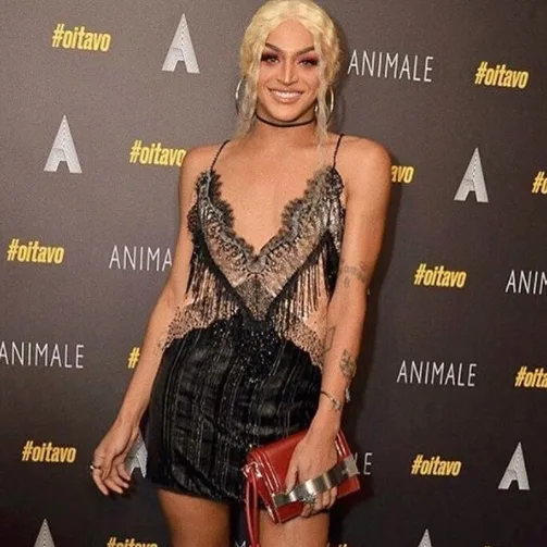 Pabllo Vittar e Majur comentam música 'AmarElo' sobre saúde mental