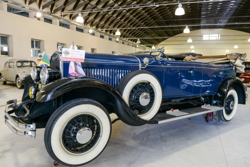 Exposição de Carros Antigos na Fábrica de Ideias