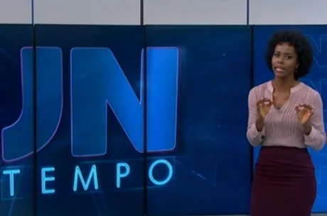 Jornalista corrige William Bonner no Jornal Nacional