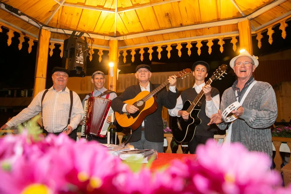 Serenata Italiana celebra cultura, história e tradição de Venda Nova do Imigrante