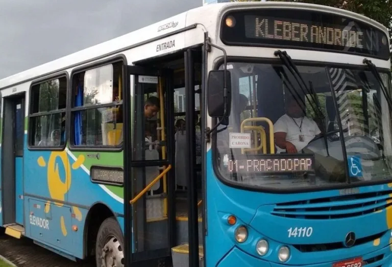 Linhas do Transcol com operação especial para jogo entre Flamengo e Corinthians no Kleber Andrade