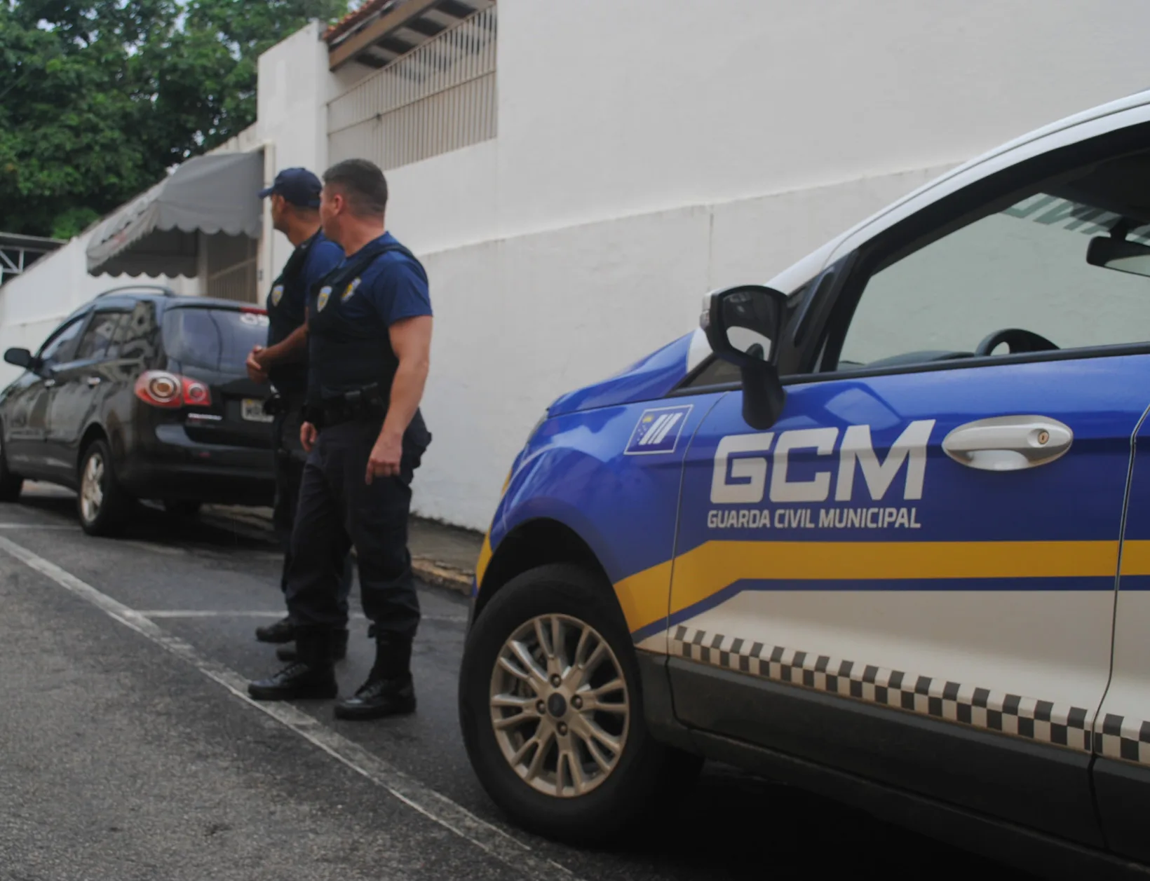 Mãe diz não querer o filho e o entrega em escola de Cachoeiro