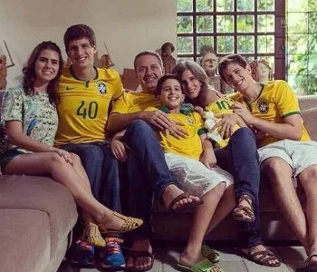 Ideais do meu pai são futuro do Brasil, diz João Campos