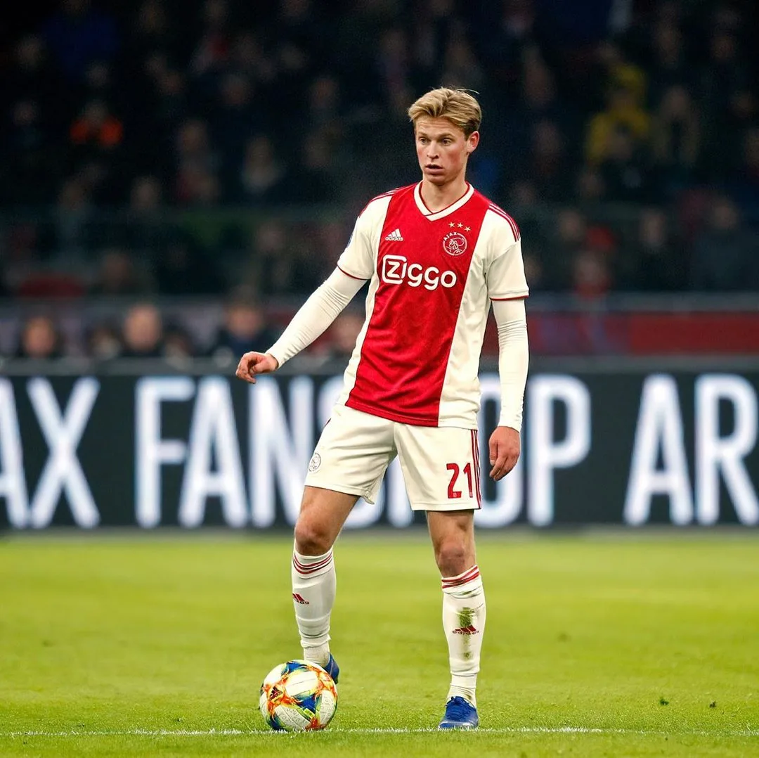 Técnico do Ajax admite má fase do time e conta com De Jong para encarar o Real