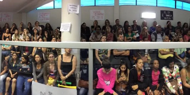 Câmara de Vila Velha aprova fim das gratificações para servidores da prefeitura