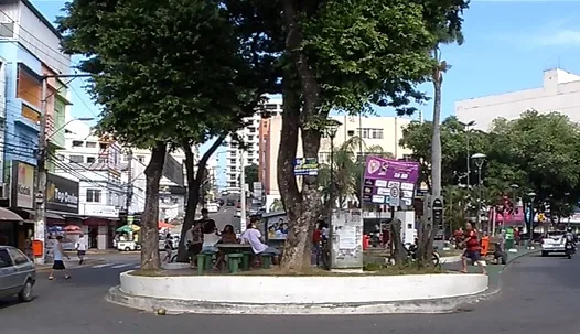 Quadrilha faz arrastão e ameaça comerciantes em Campo Grande, Cariacica