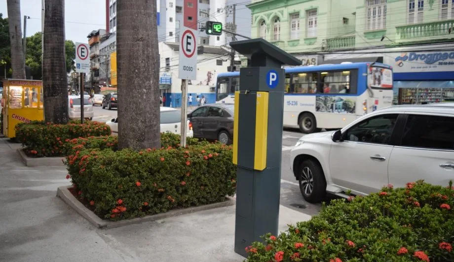 Estacionamento rotativo em Cachoeiro começa a ser cobrado na segunda-feira