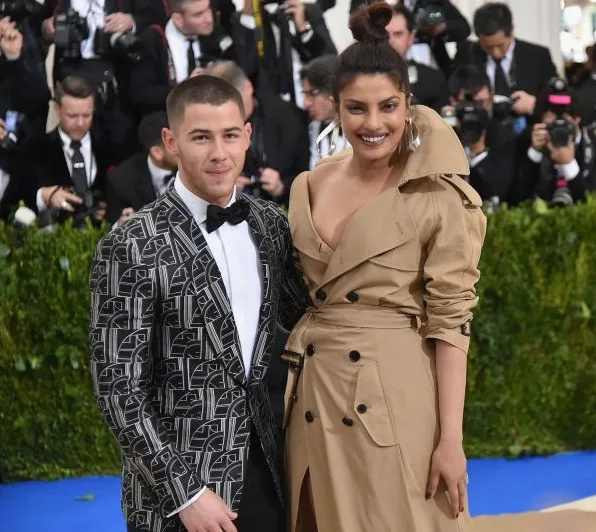 Nick Jonas e Priyanka Chopra estão noivos