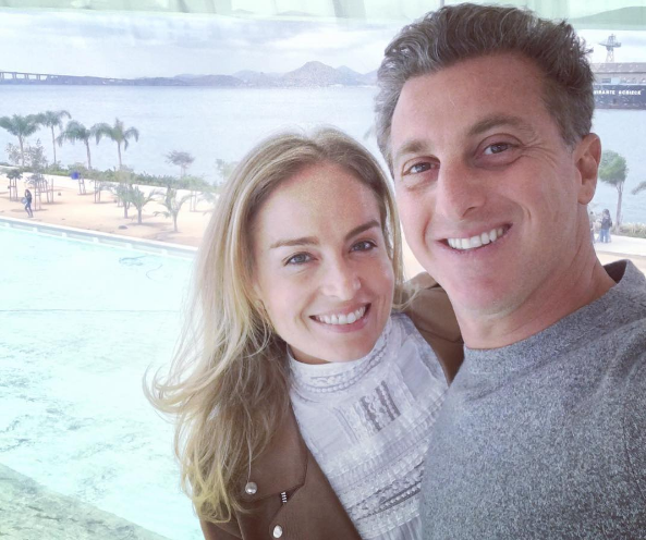 Luciano Huck comemora 12 anos de casamento com Angélica