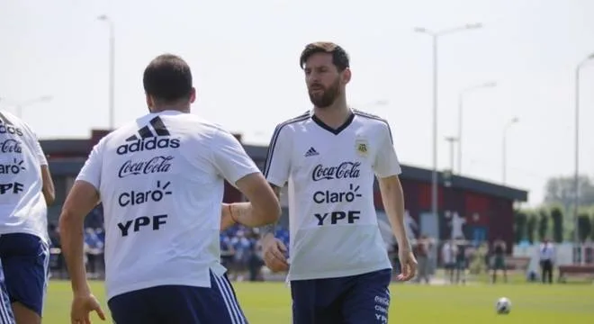 Sampaoli faz novo teste em último treino antes de 'final' contra Nigéria