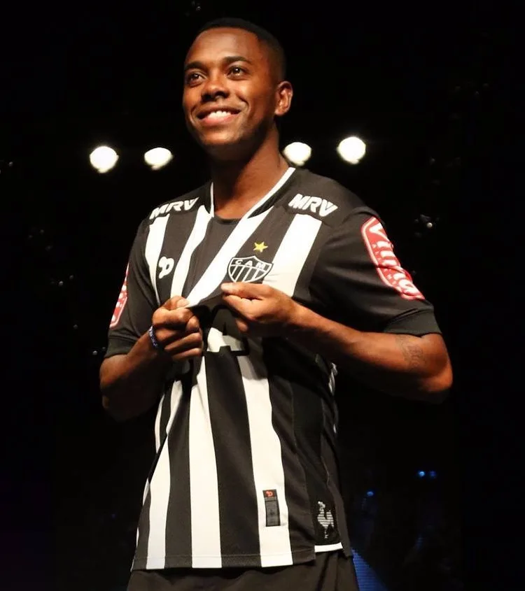 Atlético-MG divulga inscritos para a Libertadores; Robinho será camisa 7