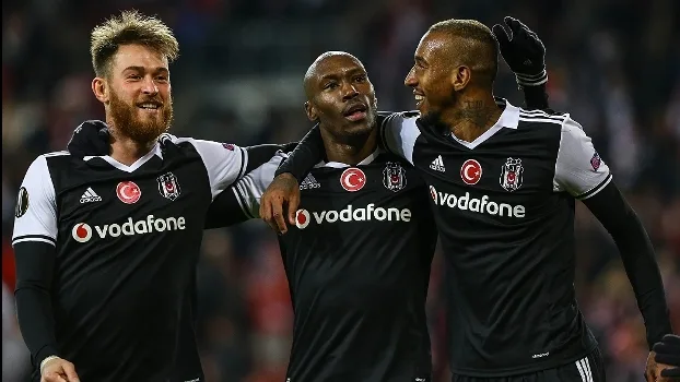 Com assistências de Talisca, Besiktas goleia e vai às quartas na Liga Europa