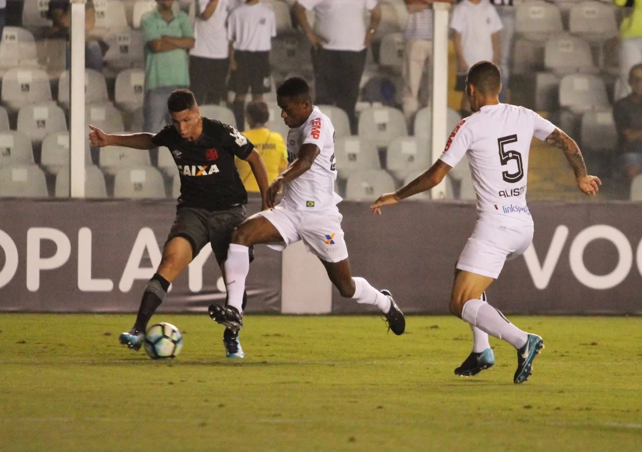 Santos leva virada do Vasco na Vila e distância para líder aumenta para 9 pontos