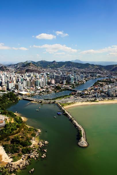 Fotos da baía de Vitória em exposição em shopping da capital capixaba