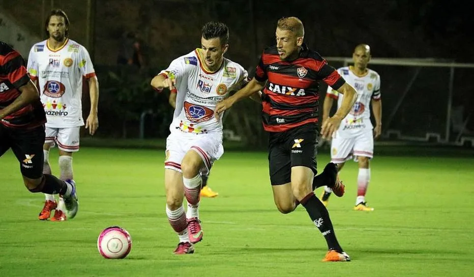 Jogador de clube da Bahia morre vítima de parada cardíaca após treinamento