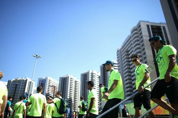 Brasileiros do polo são cortados após escaparem da Vila Olímpica