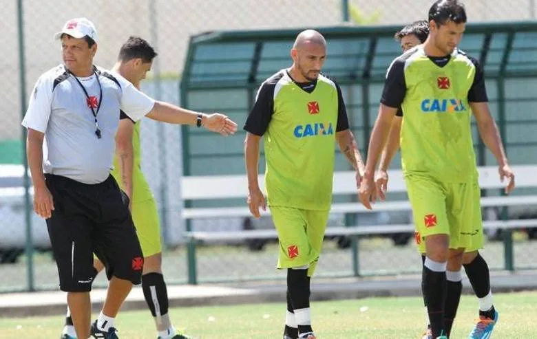 Vasco da Gama quer usar jogos em palcos da Copa para embalar