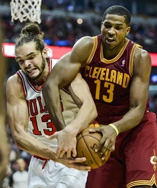 Cavaliers bate Bulls na prorrogação com show de LeBron