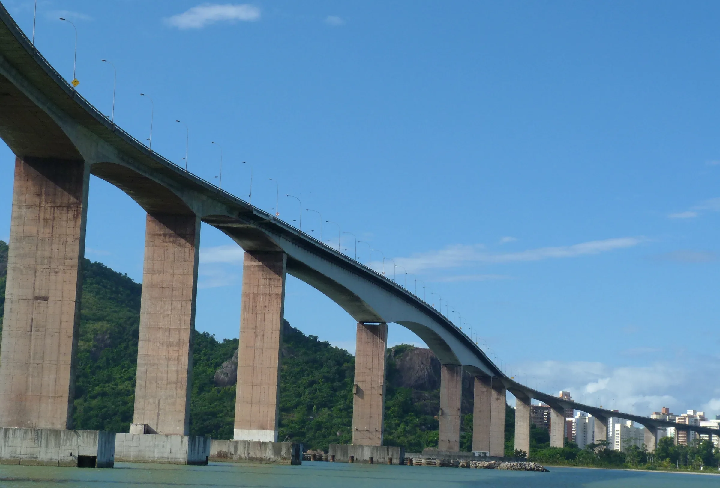 Governo solicita que Rodosol realize estudo para instalação de telas protetivas na Terceira Ponte