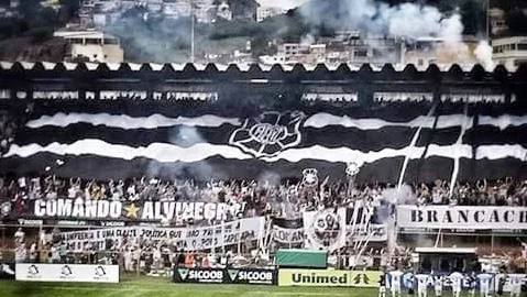 Torcida capa-preta faz "festa de aquecimento" para jogo do Rio Branco no próximo domingo