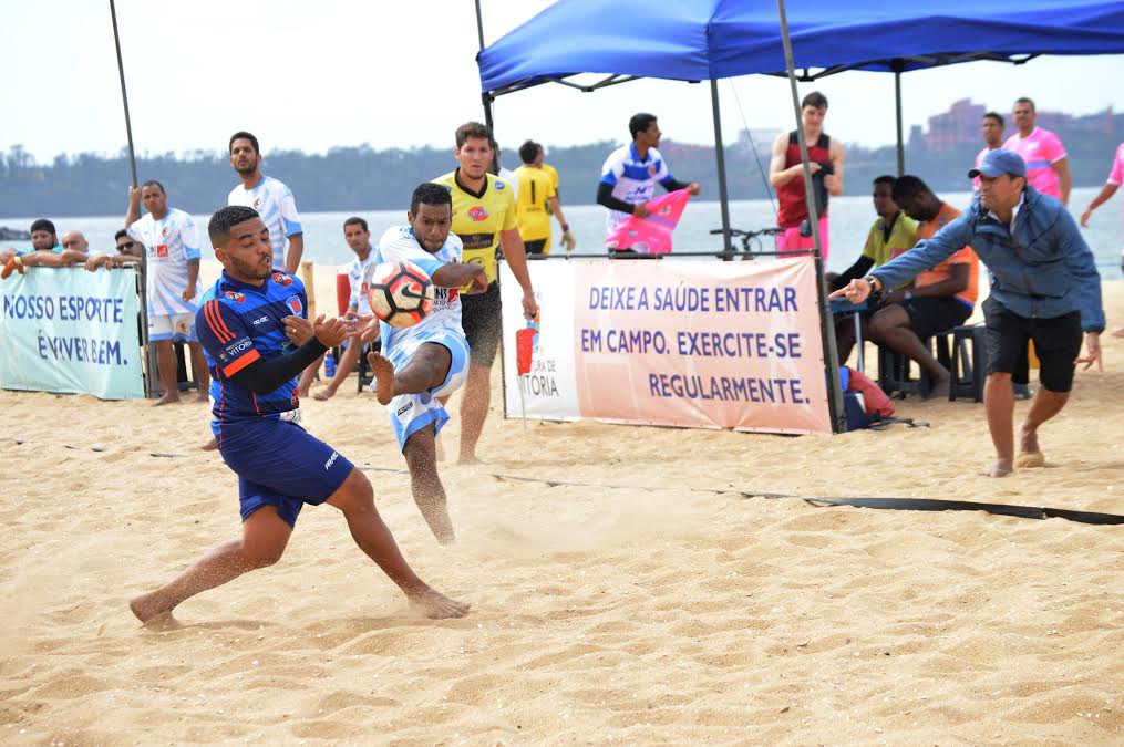 Frente fria traz chuva de gols para a segunda rodada do Vitória Beach Soccer Cup