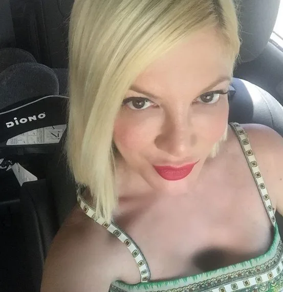 Estrela de Barrados no Baile, Tori Spelling está esperando seu quinto filho