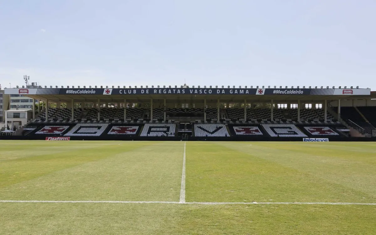 Após polêmica, prefeito do Rio cede terreno para construção de CT do Vasco