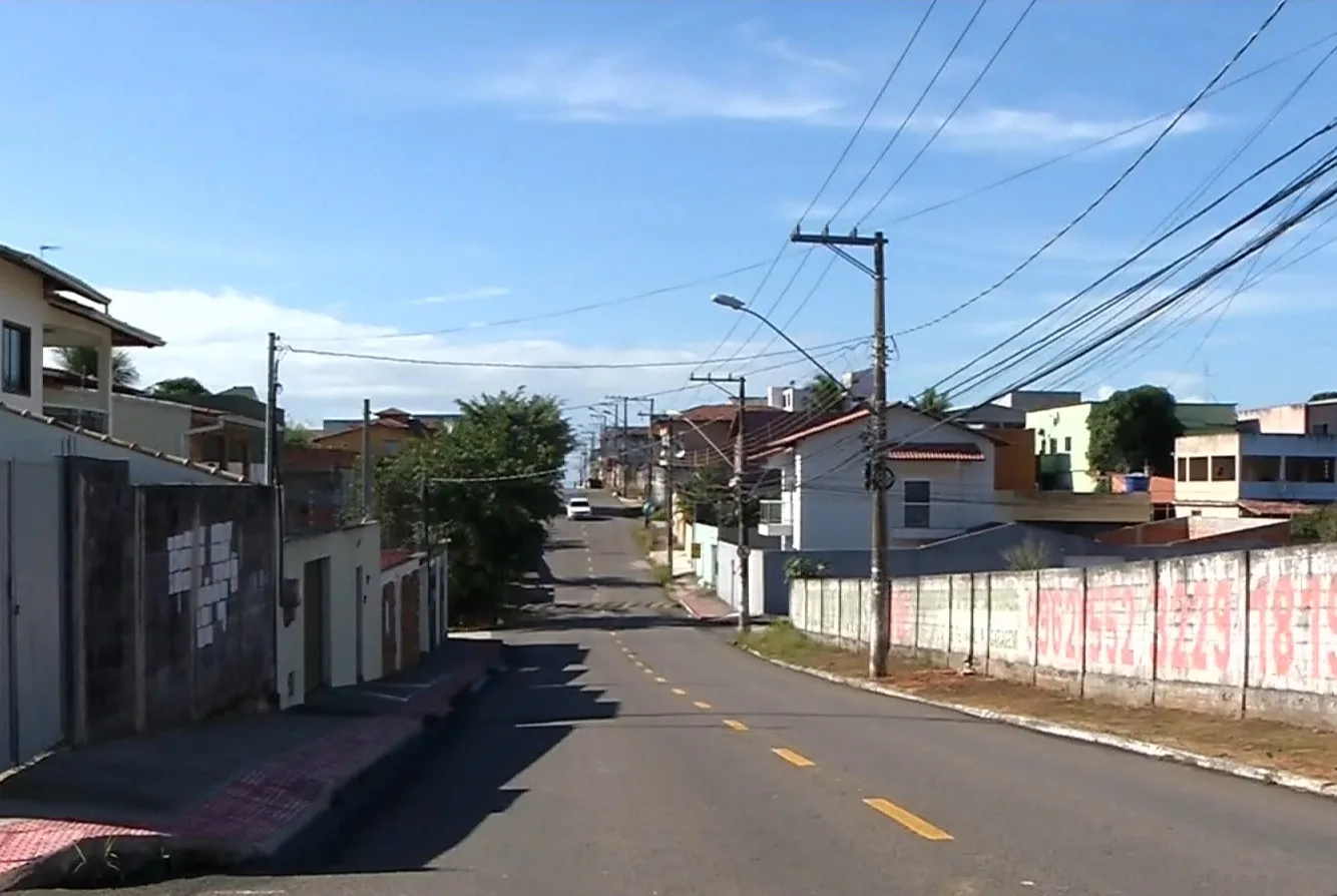 Policial reage a assalto e atira contra suspeito na Serra