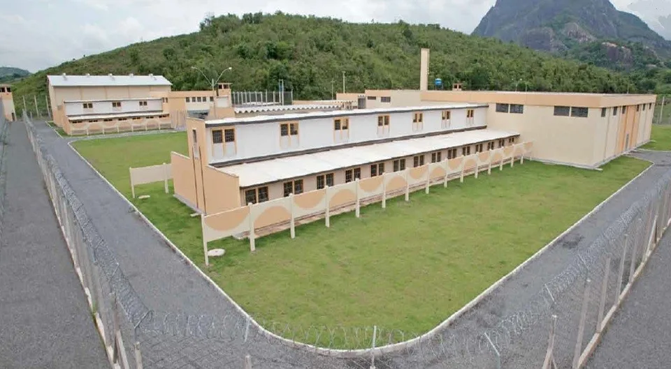 180 vagas para inspetor penitenciário com salários de até R$ 2.6 mil no Espírito Santo