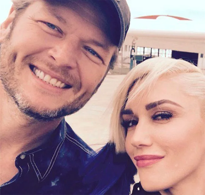 Blake Shelton fala pela primeira vez sobre namoro com Gwen Stefani