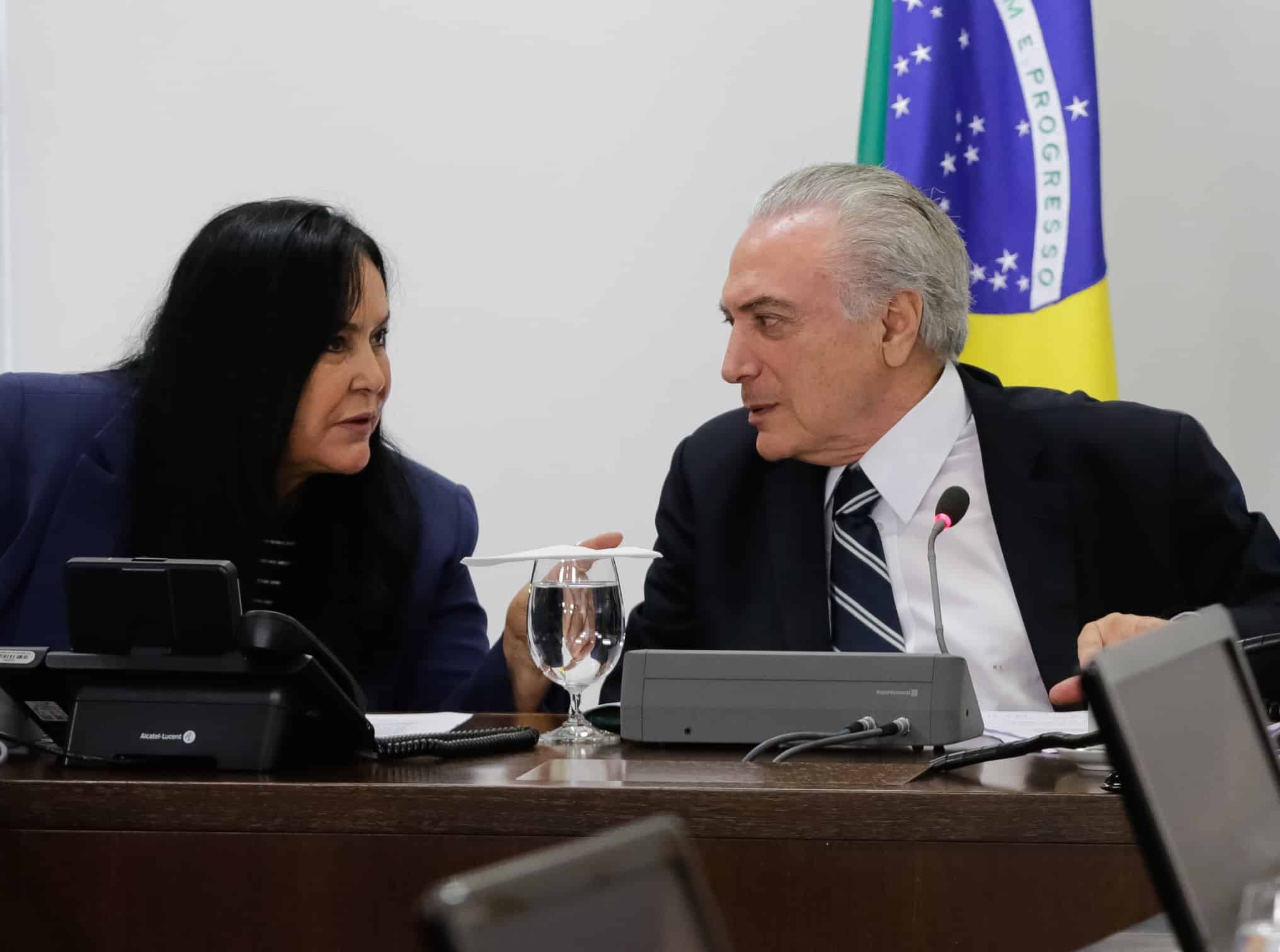 Rose de Freitas faz segredo sobre reunião com Temer