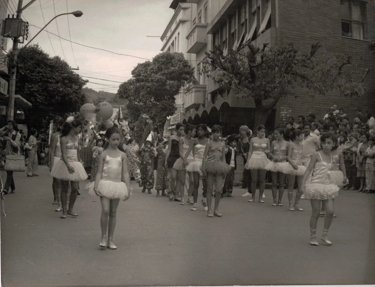 Mostra fotográfica resgata história da Festa de Cachoeiro