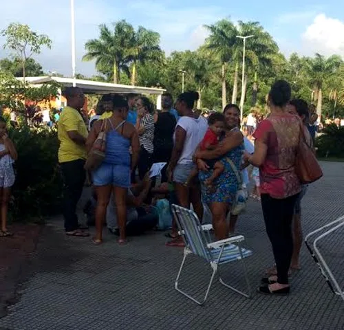 Capixabas lotam parque na Serra para conseguir vacina contra febre amarela