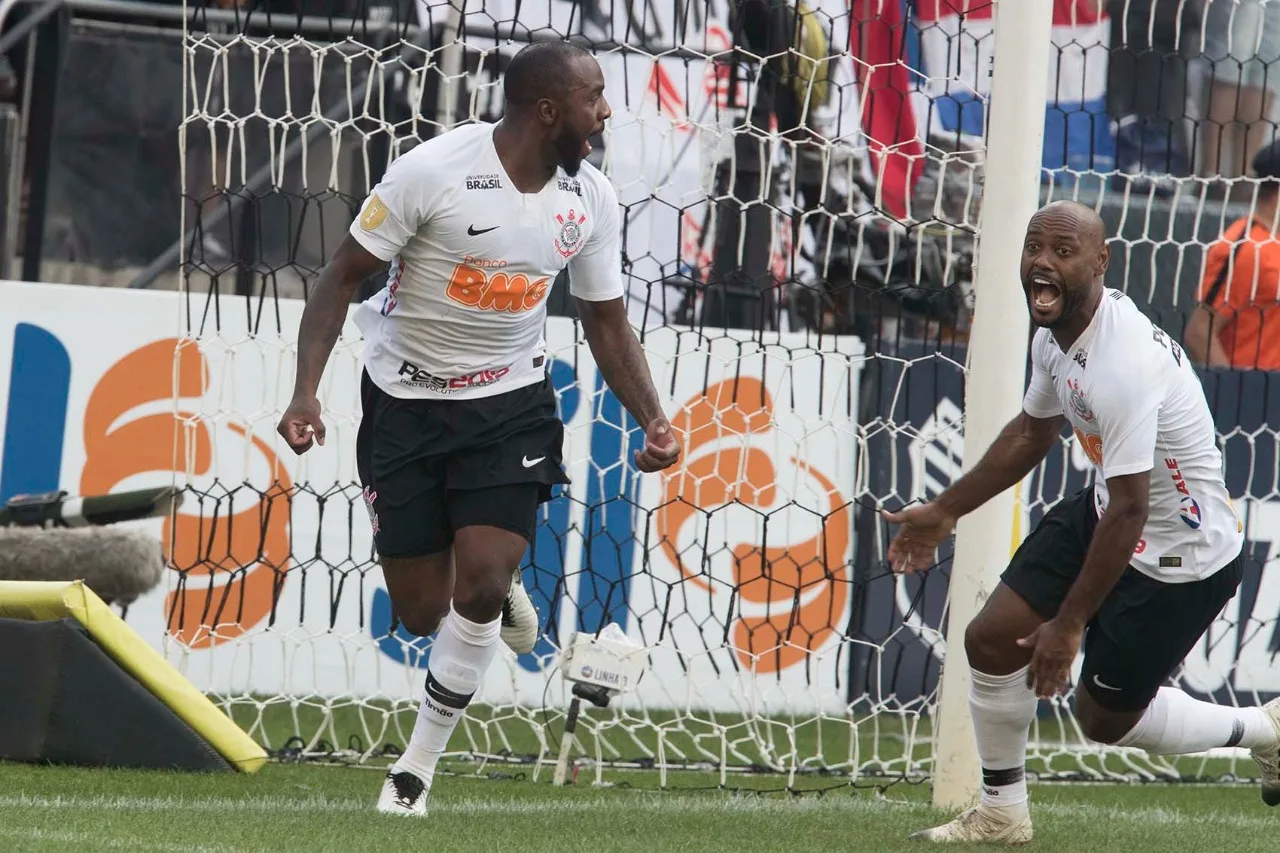 Corinthians pode ter a volta de quatro titulares para encarar o Grêmio