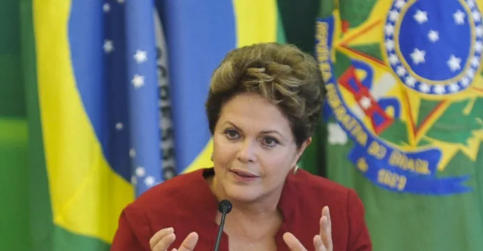 Dilma: todos os poderes no Brasil devem ser respeitados