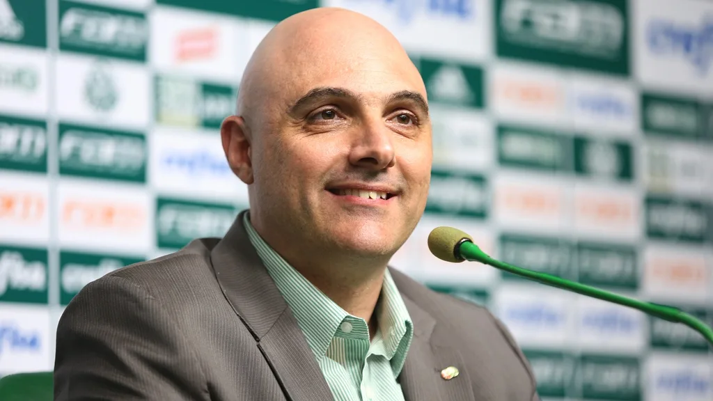 Presidente do Palmeiras critica punição dada pela Conmebol: 'Beira o escárnio'