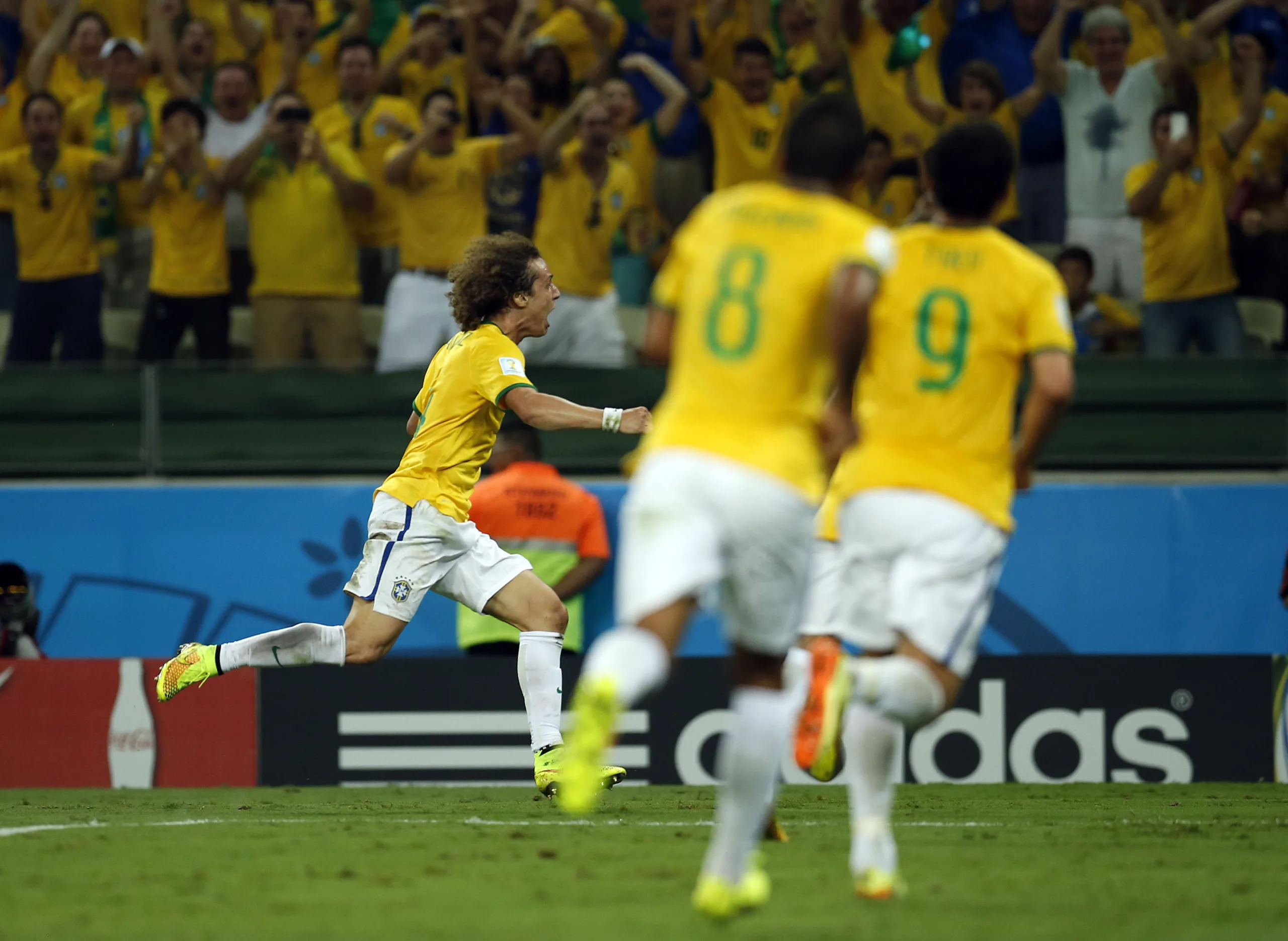 CE – COPA DO MUNDO/BRASIL x COLÔMBIA – ESPORTES – O jogador David Luiz (4), do Brasil, comemora após marcar gol diante da Colômbia, em partida válida pelas quartas de final da Copa do Mundo, na Arena Castelão, em Fortaleza (CE), nesta sexta-feira (04). O vencedor do duelo encara a Alemanha na semifinal. 04/07/2014 – […]