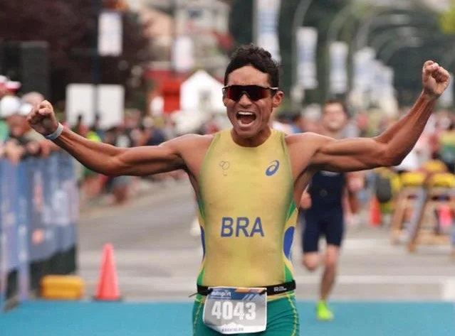 Bombeiro de Cachoeiro viaja para disputa do Pan-Americano de Triathlon